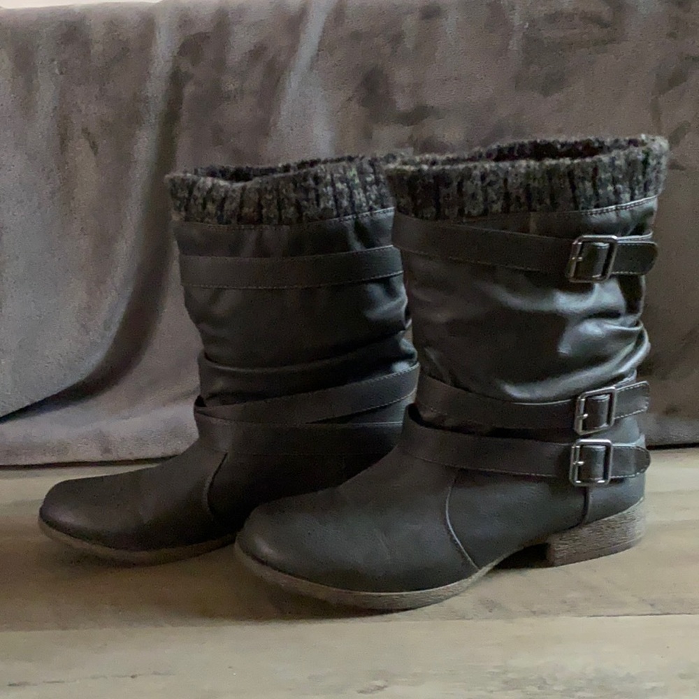 Black Boots